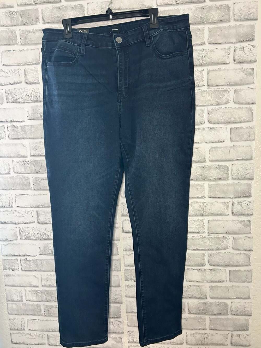 Express Men's Slim Fit Dark Wash Stretch Denim Jeans